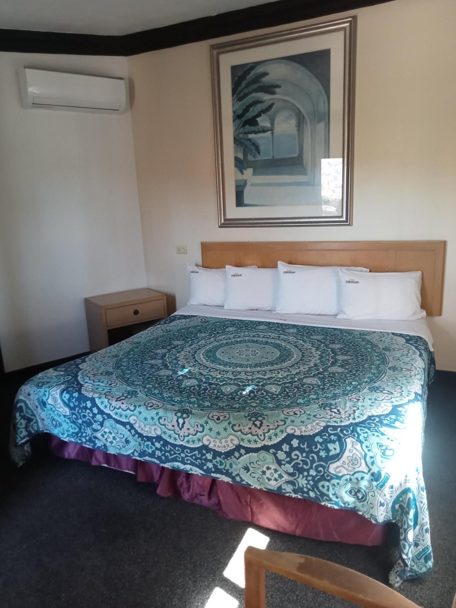 Hotel Coronado 恩塞纳达港 外观 照片